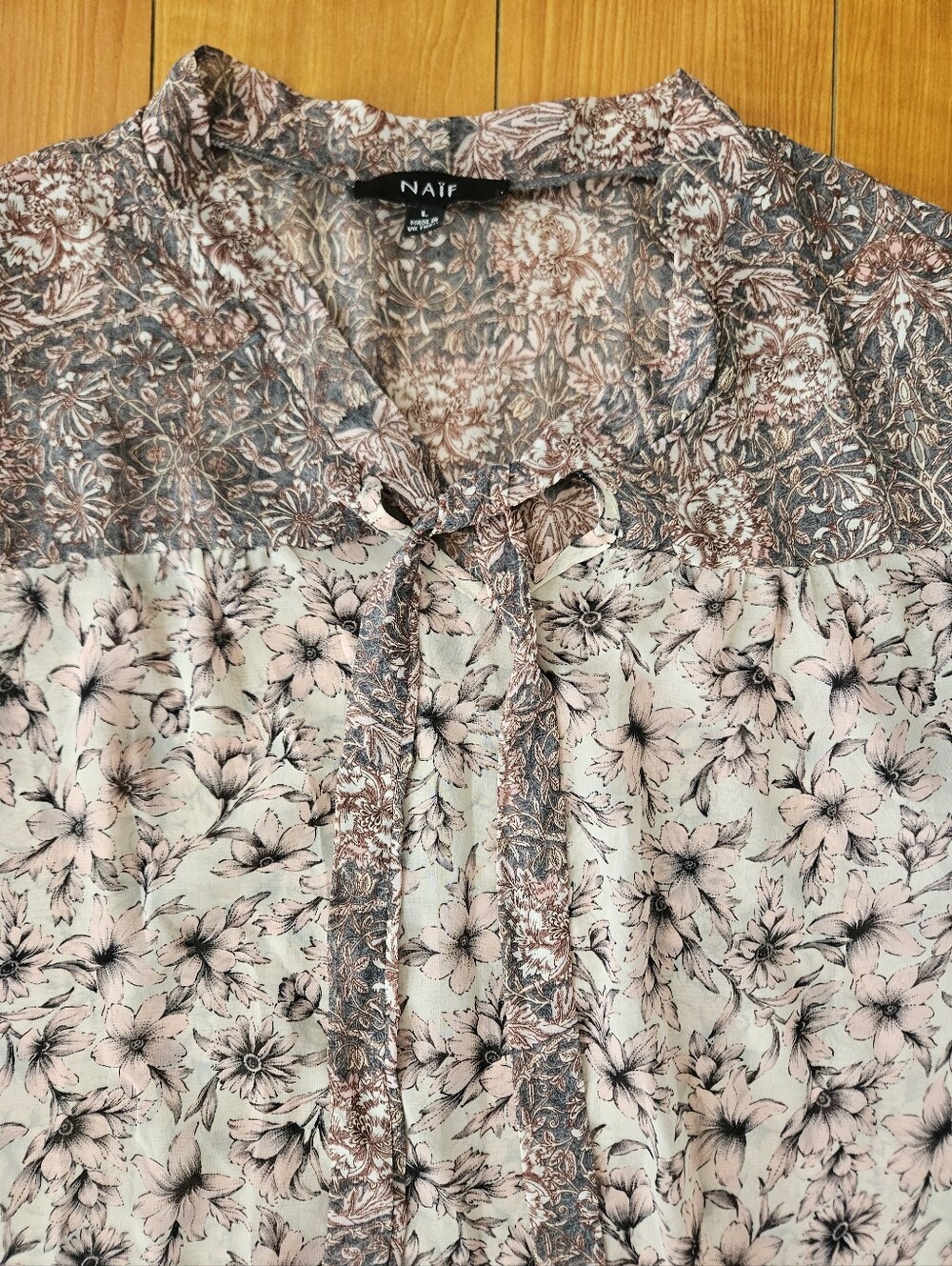 NEVER WORN! NAIF Pink Floral V-Neck Boho Blouse Top Sz Size Large - Picture 12 of 14
